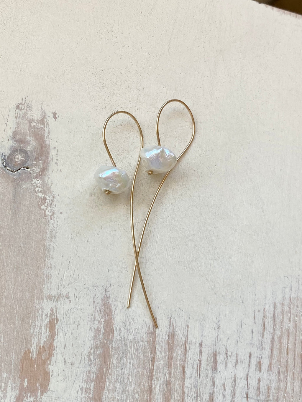 Pearl Arc Hoop
